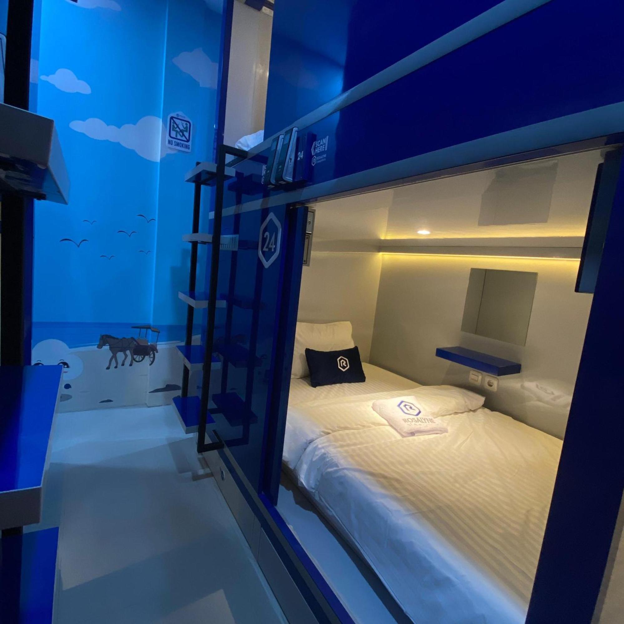 Hotel Rosalyne Sleepbox Malioboro 3 Yogyakarta Exterior foto